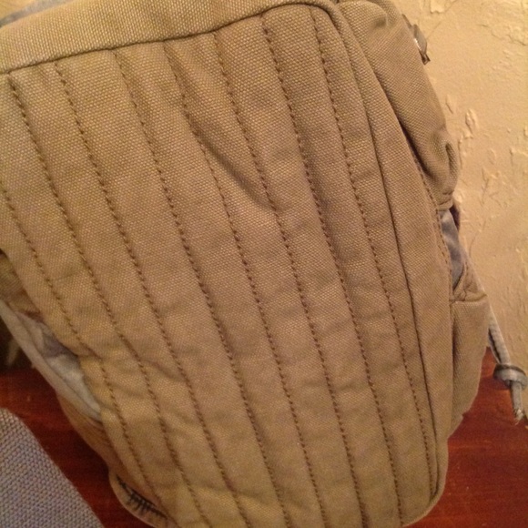 T.S.D. Distressed washed cotton denim backpack - Picture 5 of 8